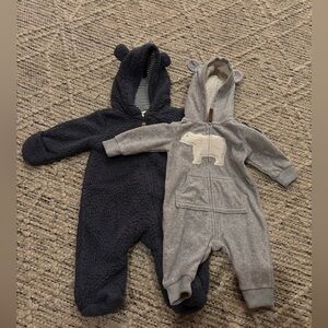 Carter's Gray and Black Bear-Themed Footies-Sherpa/outdoor snowsuits 3 months